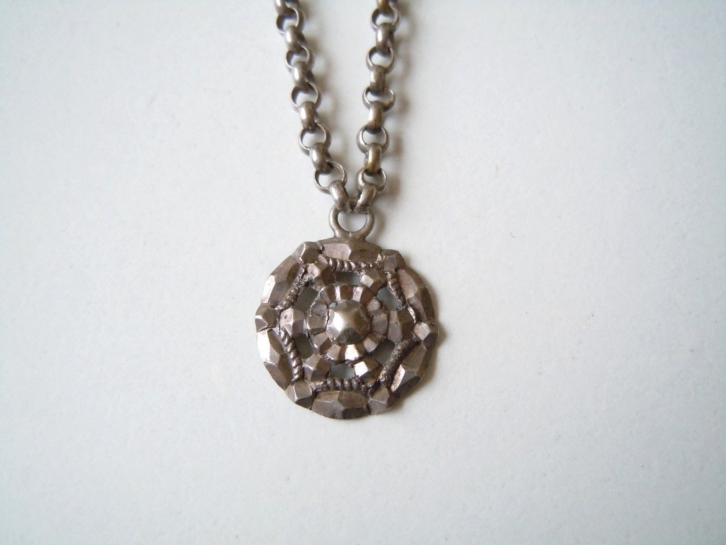 Vintage Silver Brooch Button Chain Pendant 7.2 G/4.3 X 6.5 Cm