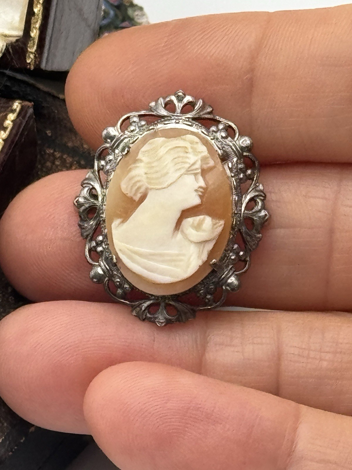 Vintage Cameo Brooch Sterling Shell Filigree Portrait Pin Victorian Style 1 Inch