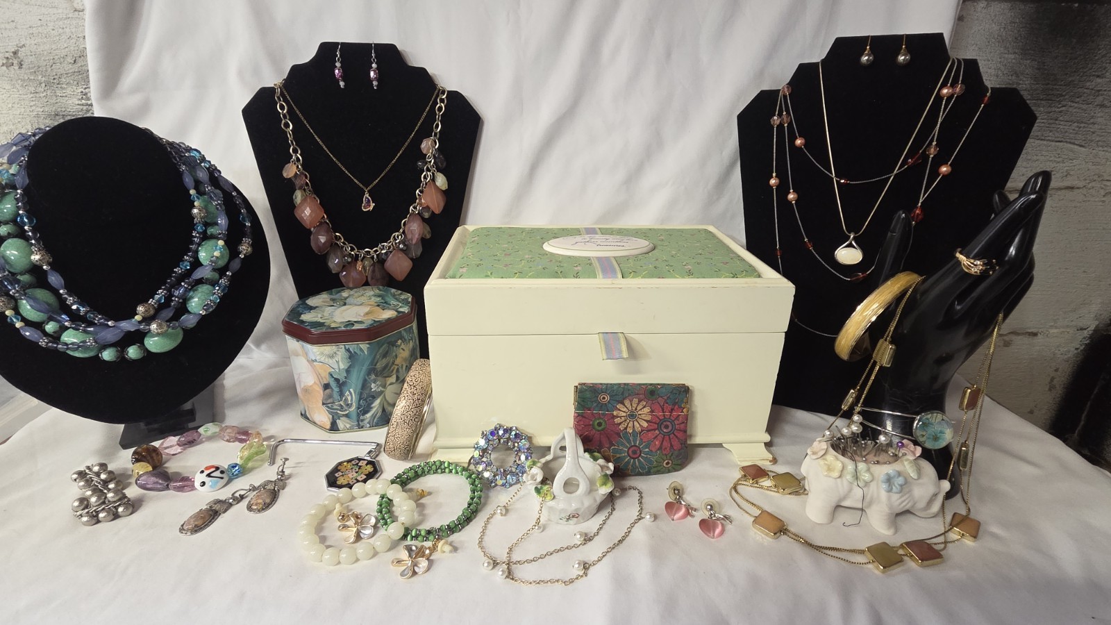 Grandma’s Estate; Jewelry, Trinkets, & Extra Fun Junk! Lot #138