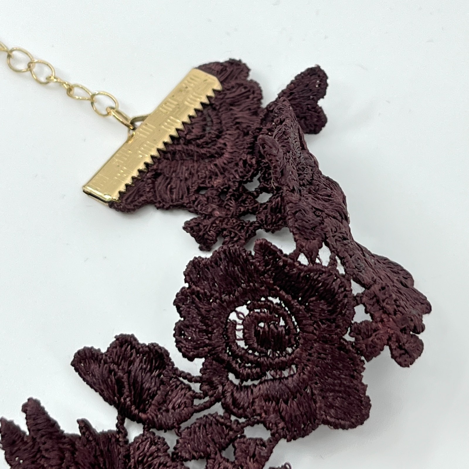 Vintage Retro Dark Burgundy Lace Rose Floral Choker Necklace Gold Tone Jewelry