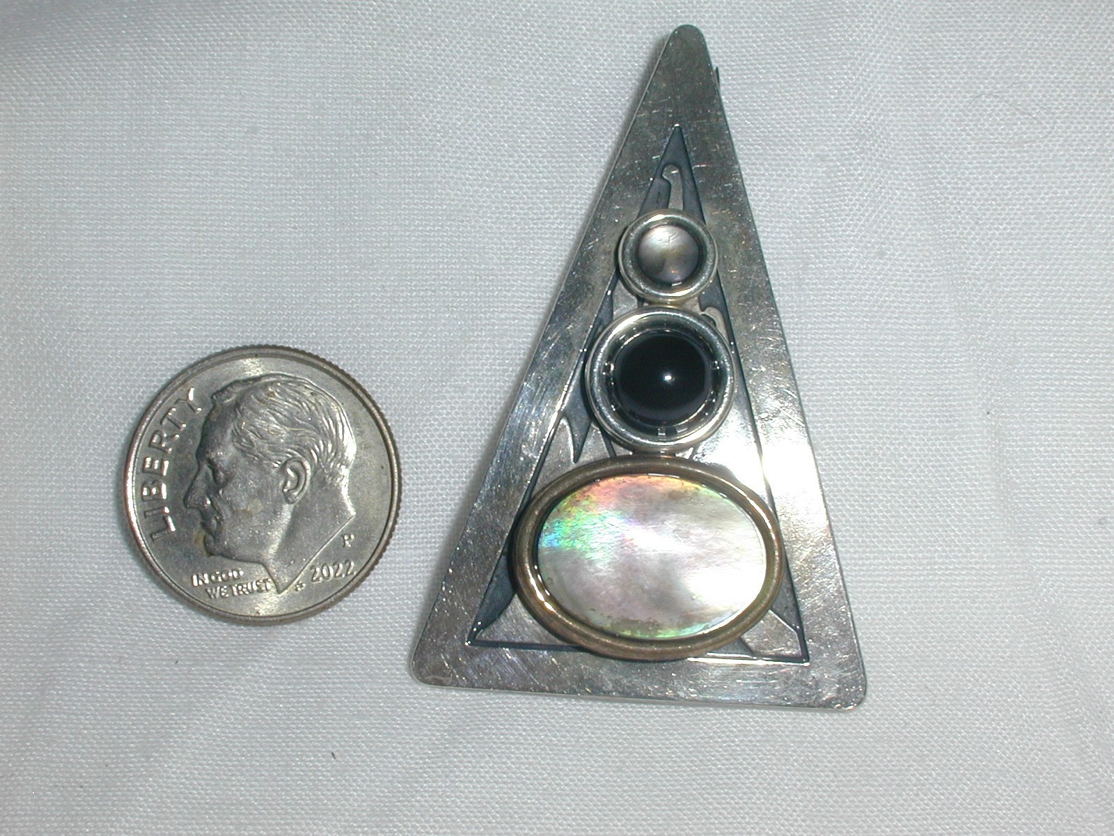 MODERNIST JOHN STAMAS STERLING SILVER ABALONE BLACK ONYX BROOCH!