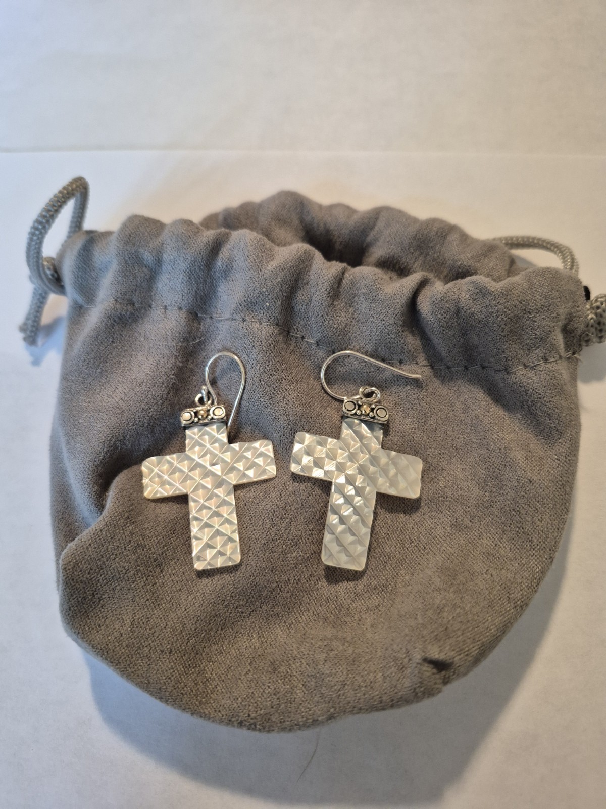 EUC Robert Manse 18k Gold Sterling Silver Carved MOP Shell Cross Dangle Earrings