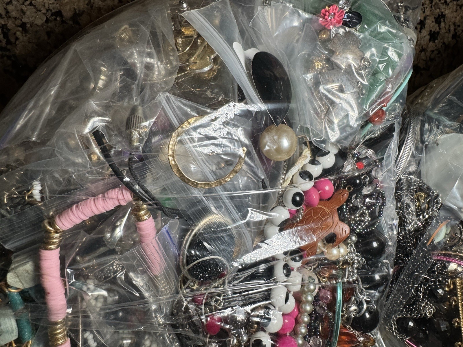 ~19 Lbs Lot ALL CRAFT Repair UNTESTED Junk Jewelry Pieces Parts Beads Earrings