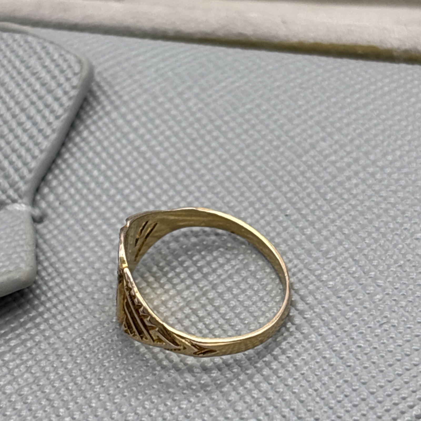 Antique 14K Signet Ring Yellow Gold Baby Ring Monogram Pinky Ring 0.81g Sz 0