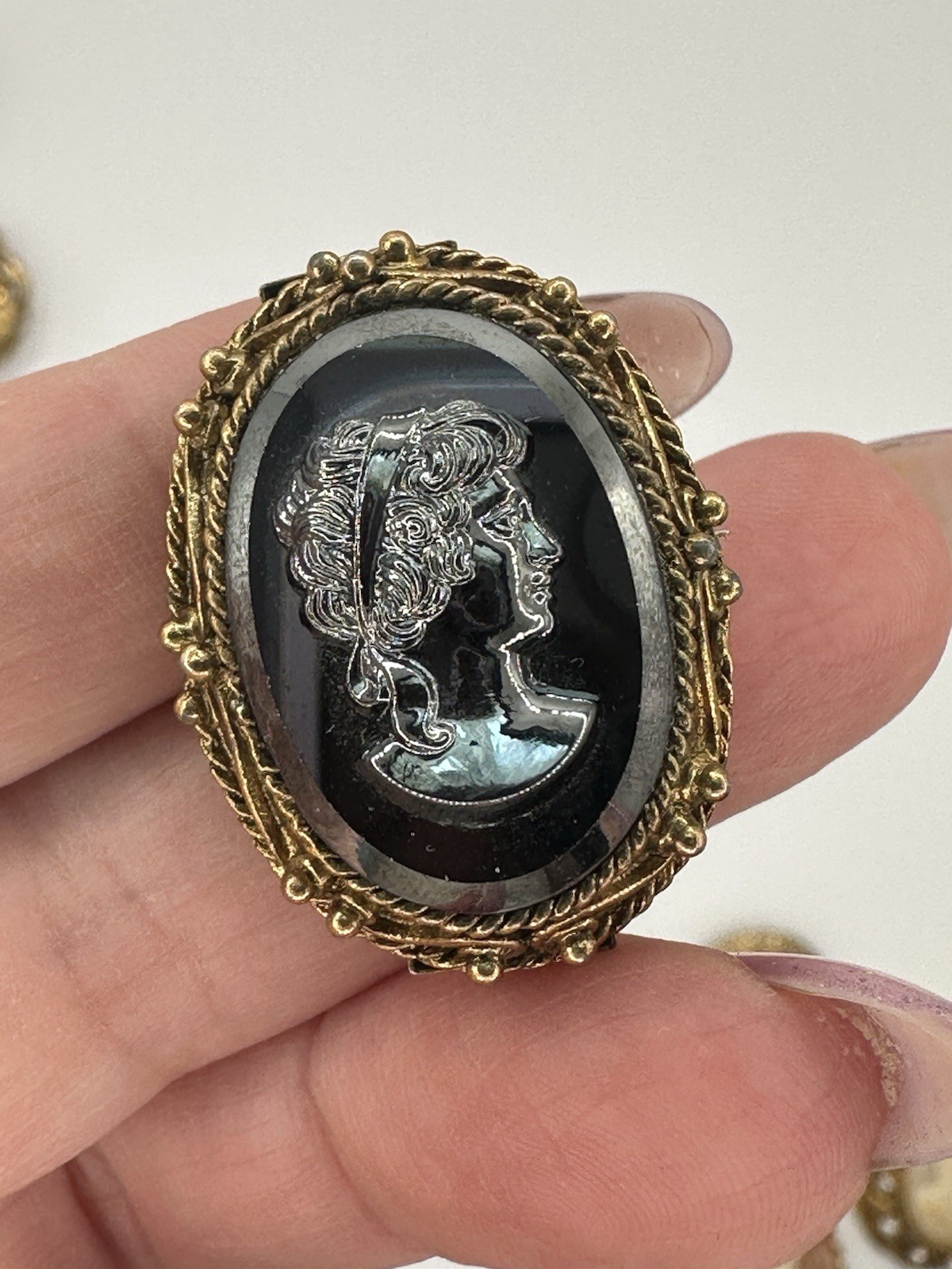 9 Piece Vintage Cameo Lot. Trinket Box, Florenza Brooch/pendant, W Germany