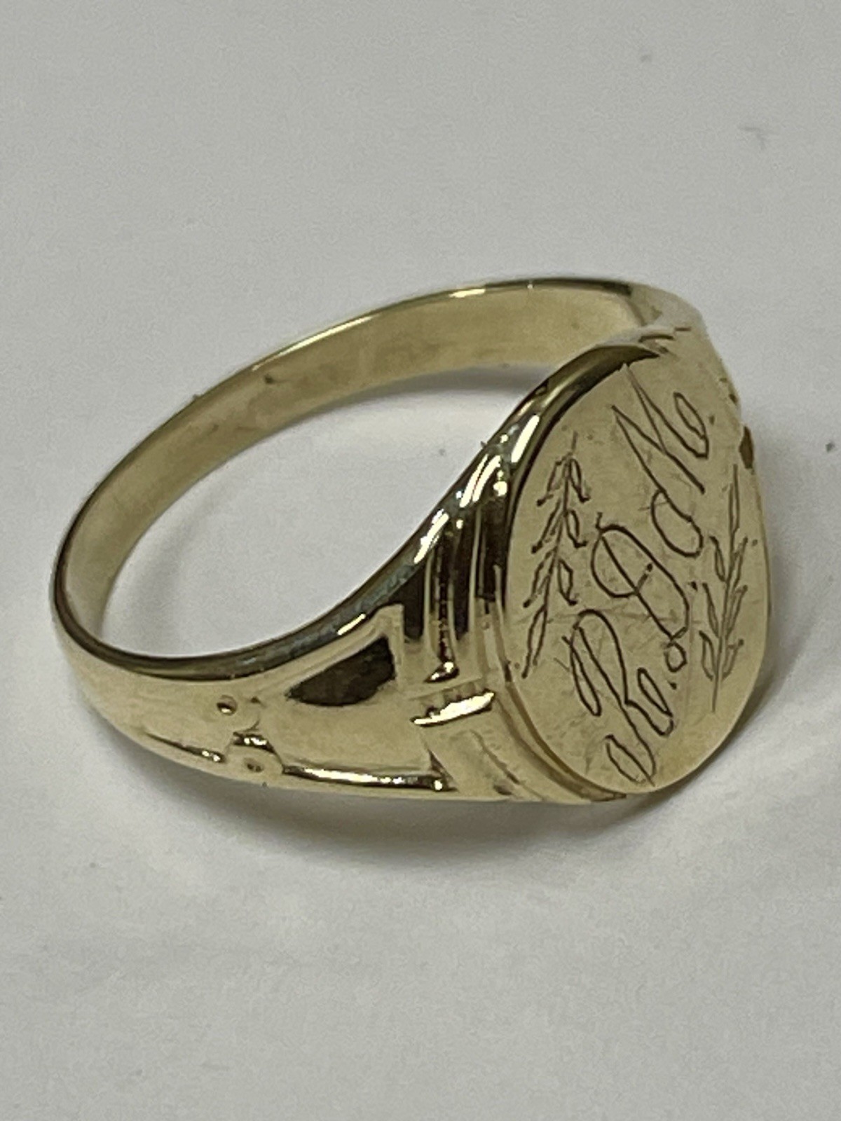 Vintage 10k Yellow Gold Ring Size 4.25 Letters RDM Monogram Engraved Love Dad