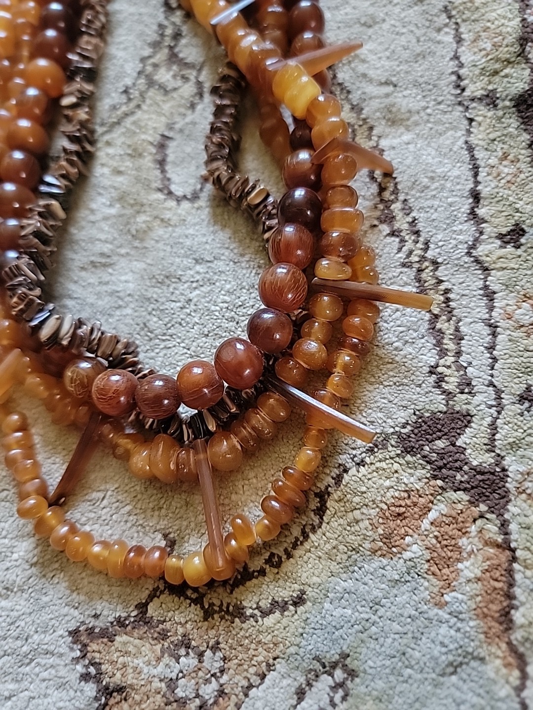Vintage Original Tribal Multiple Strains Amber Coral Horn Spikes Necklace 24″