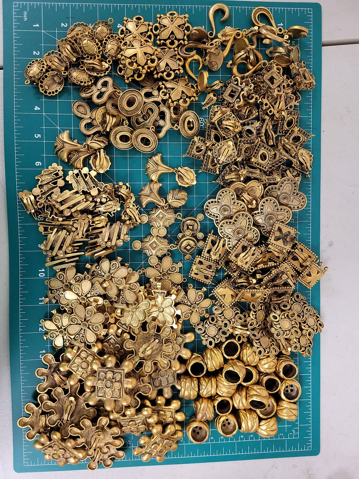 Vintage Gold Tone Costume Jewelry Findings Lot Earring Clip Brooch Charms 5lb+