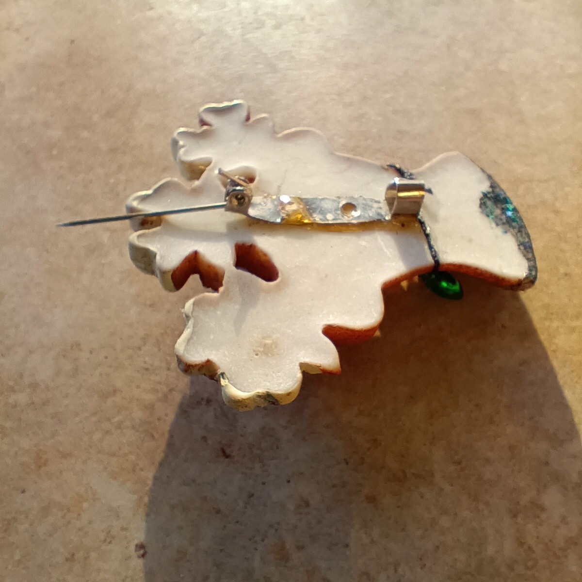 Vtg Reindeer Pin Brooch Acrylic Resin Plastic 3 Deer + Christmas Lights Decor