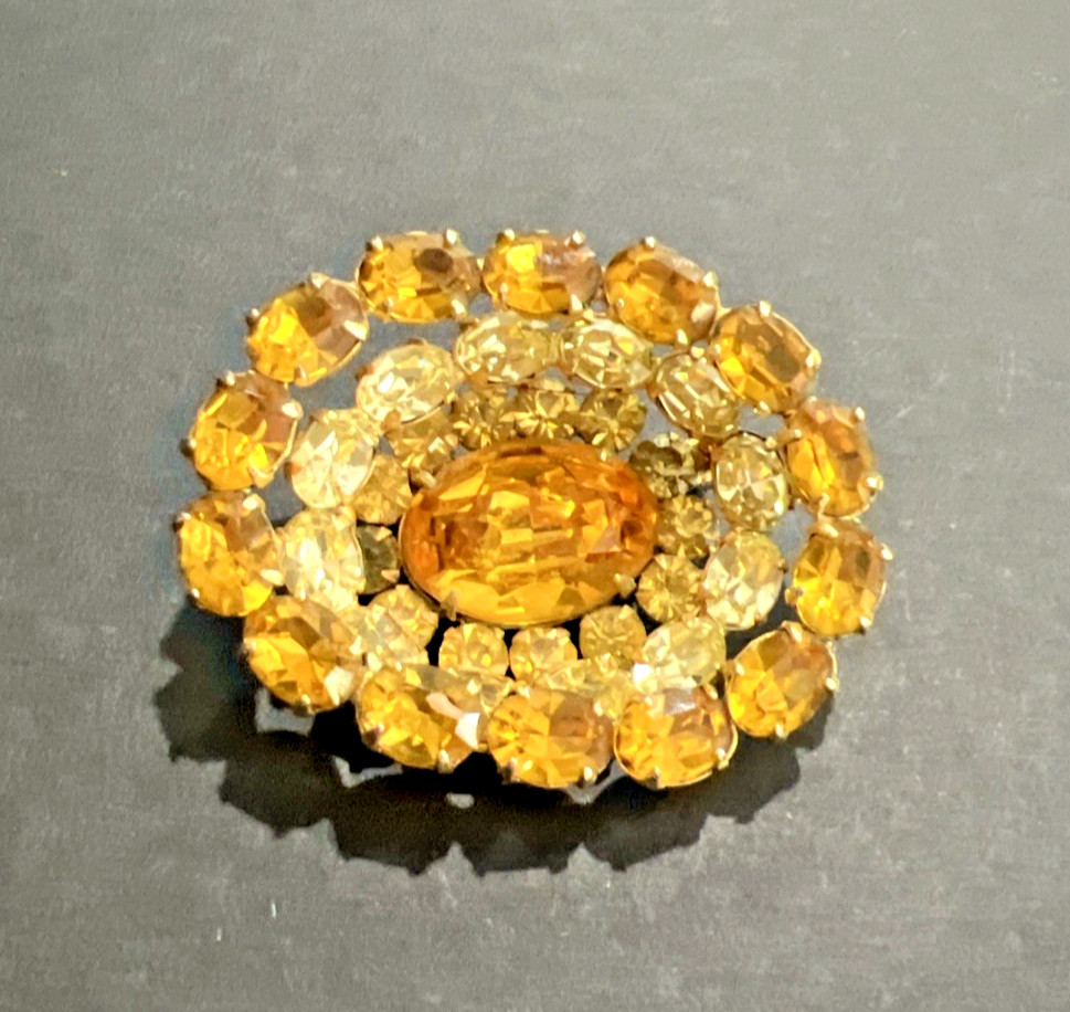 VTG. KRAMER NEW YORK YELLOW and AMBER RHINESTONE BROOCH LAYERED AUSTRIAN STONES