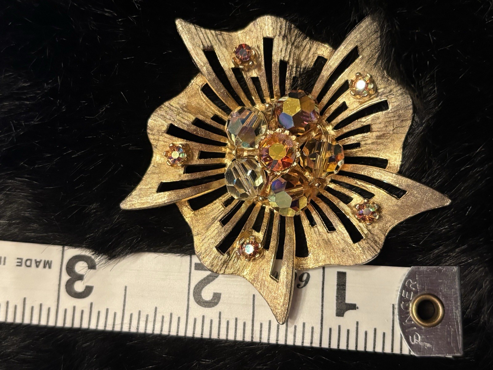 Vintage Flower Brooch Gold Tone Expan brand Crystal Rhinestones 2 in