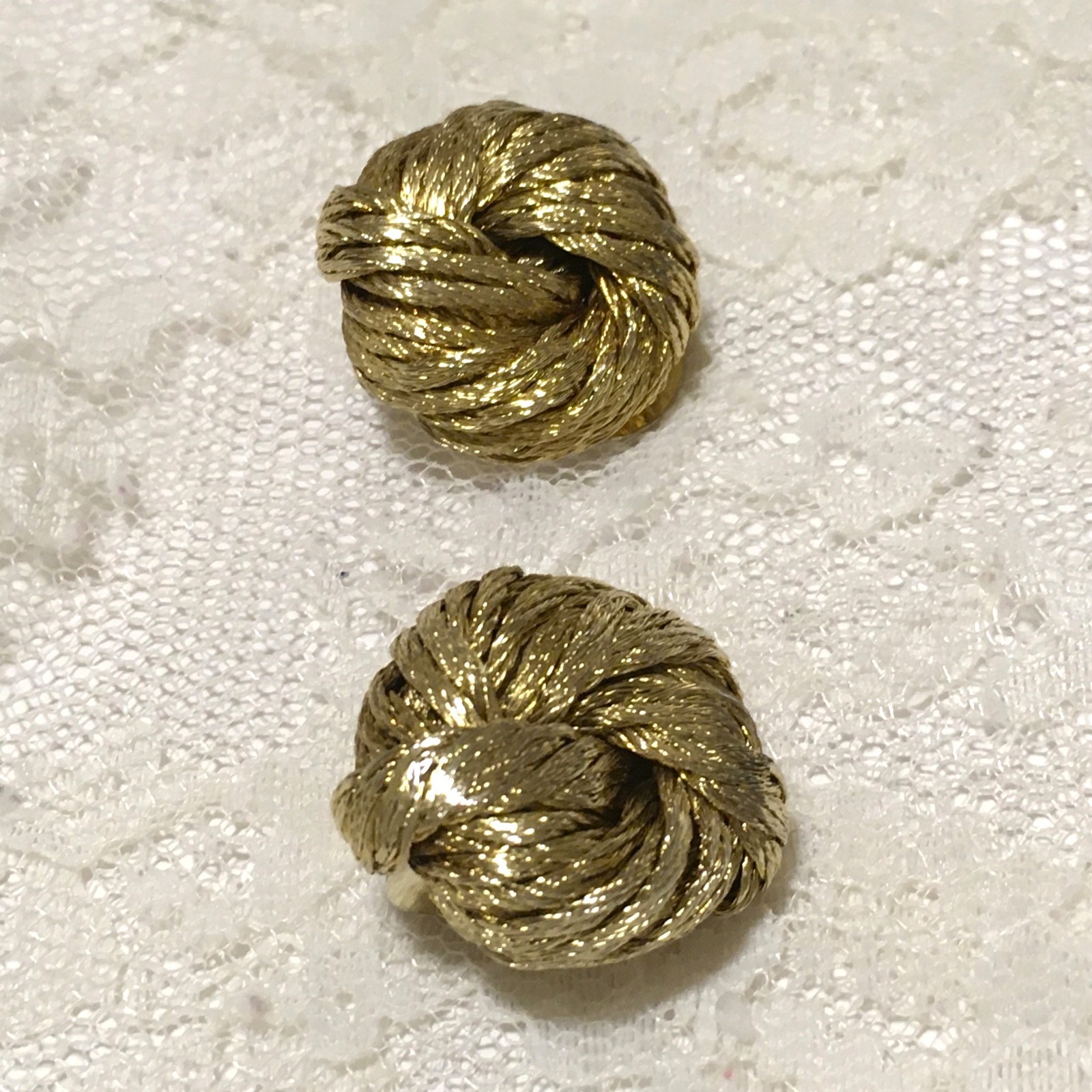 Vintage Knot Gold Tone Earrings Clip Ons Intertwined Knot Style