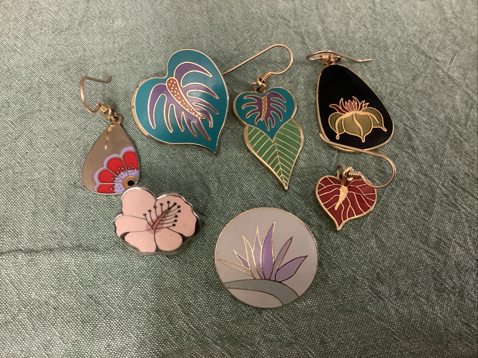 Laurel Burch 16 Single Earrings Lot: Cats, Bird, More