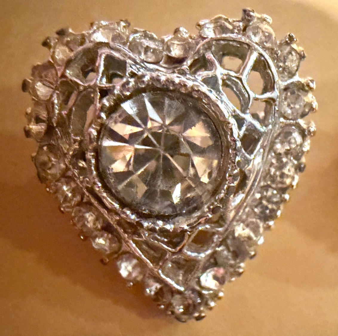 Vintage Set of 2 Sparkly Clear Rhinestone Silver Heart Brooch Pin .75″ Long Each