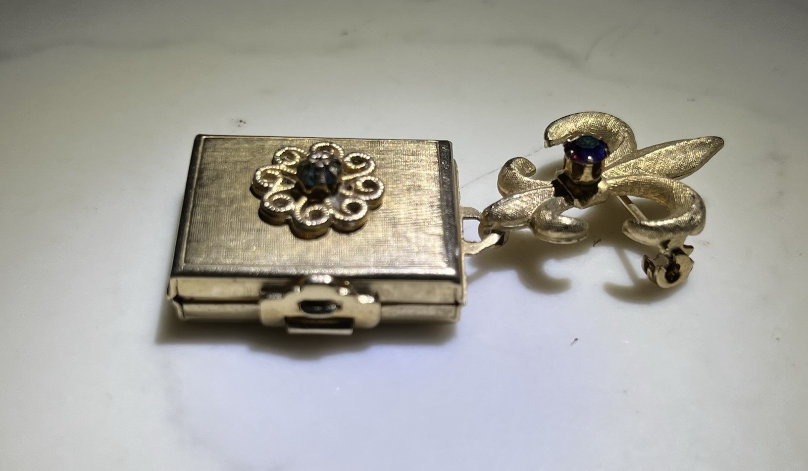 17. Vintage Rare CORO Gold tone Hinged Photo Book Locket Medal Pin Brooch