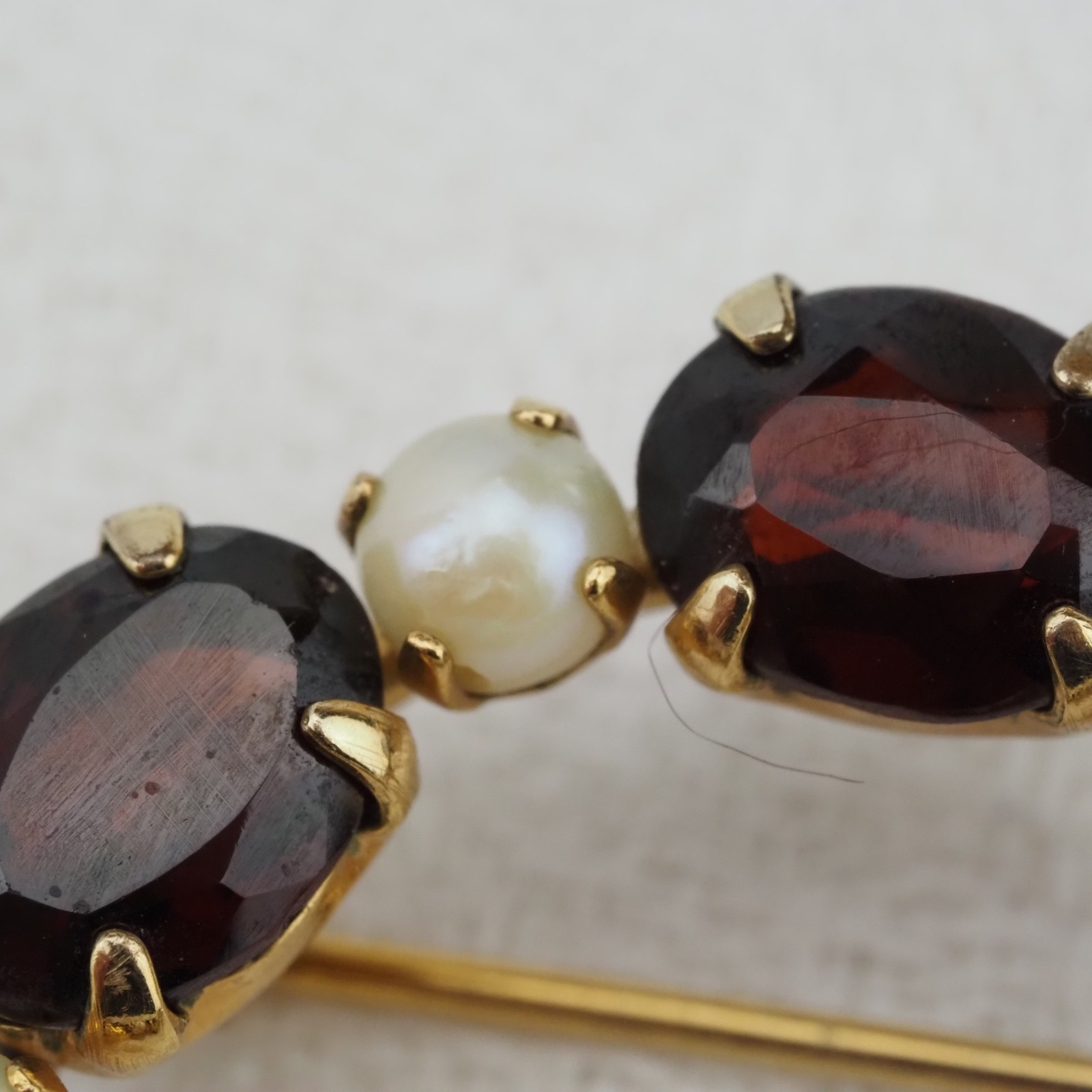 Vintage Ronci 12k Gold Filled Garnet and Pearl Round Circle Pin Brooch