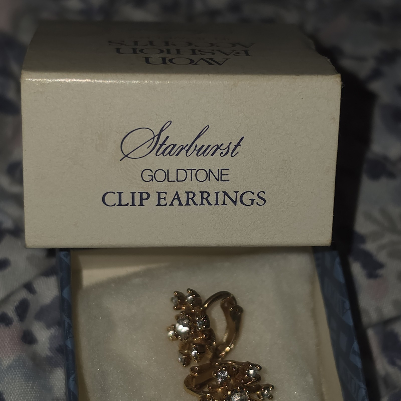 Vintage 1978 Avon Starburst Rhinestone Earrings Gold-Tone Clip In Original Box