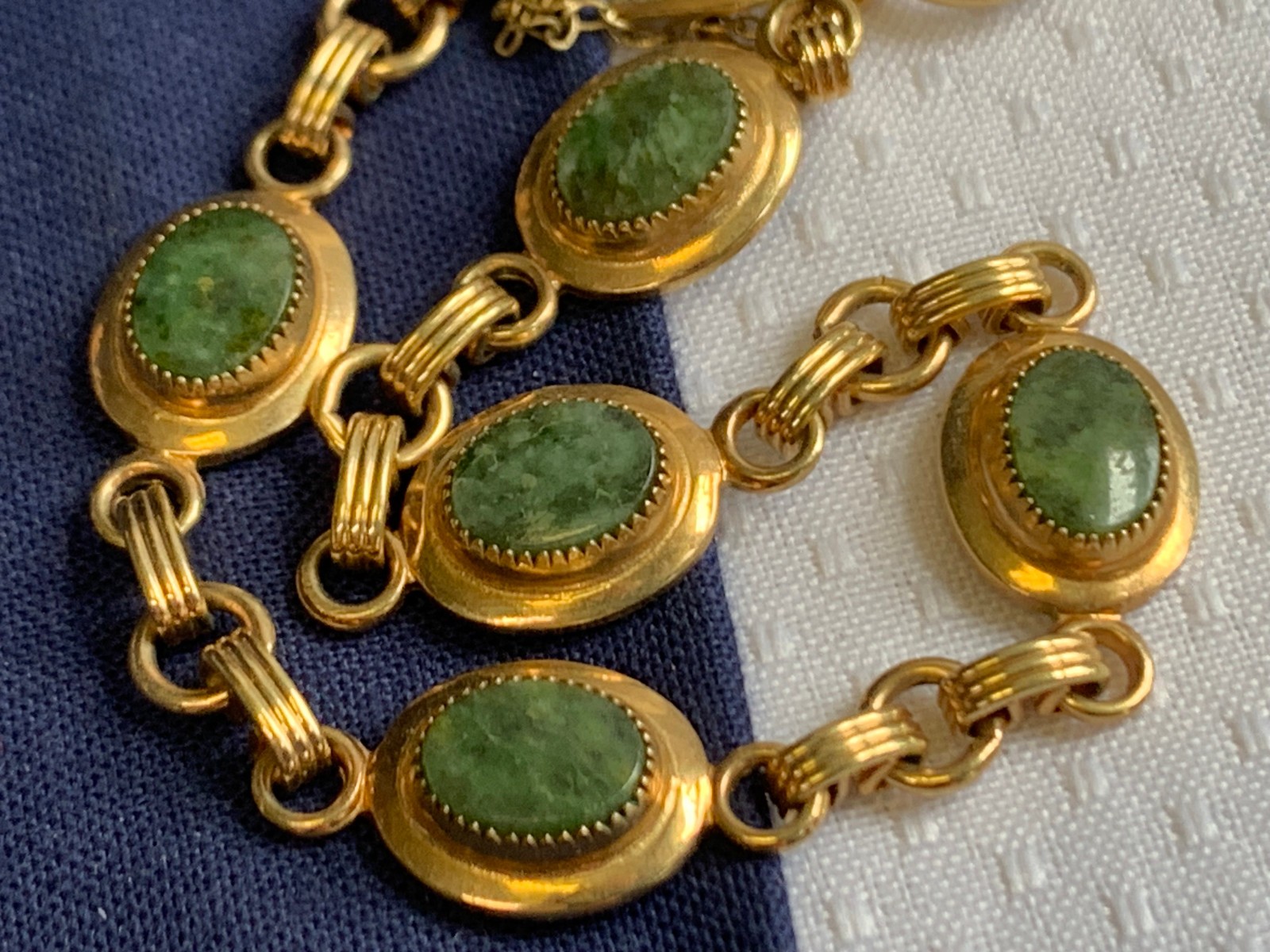 Vtg Gold Filled Sarah Coventry Jewelry Set 12.17g Jadeite Look Stones *READ*