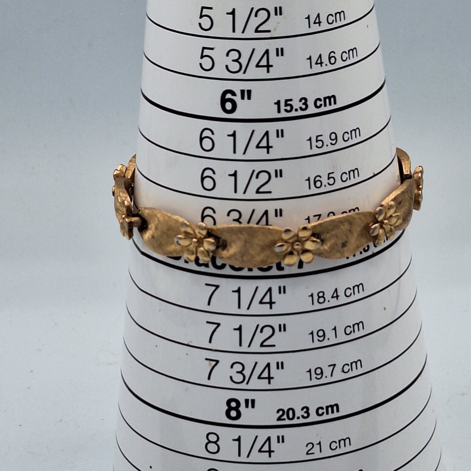Vintage Crown Trifari Bracelet Birthday Series Gold Tone Ribbon Daisy Flowers