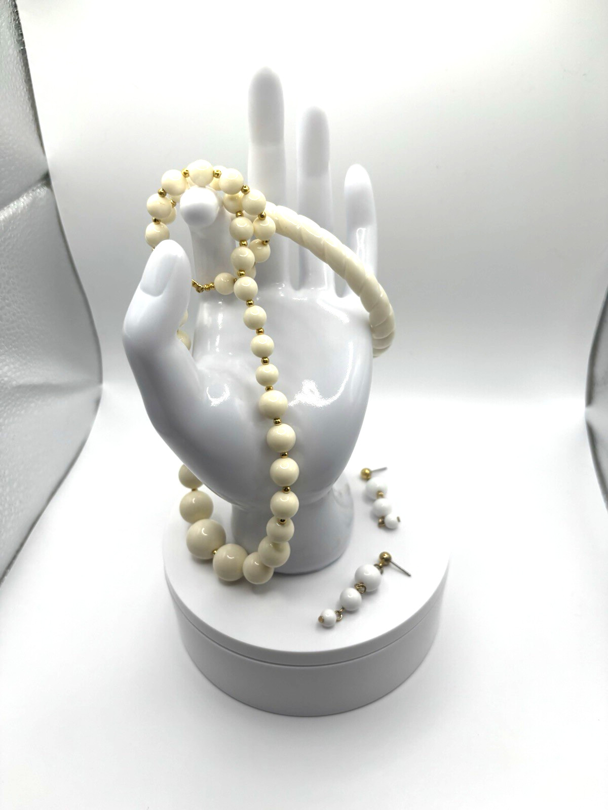 Vintage Plastic Beads Necklace Earrings & Bangle Cream Gold Tone J1-3028