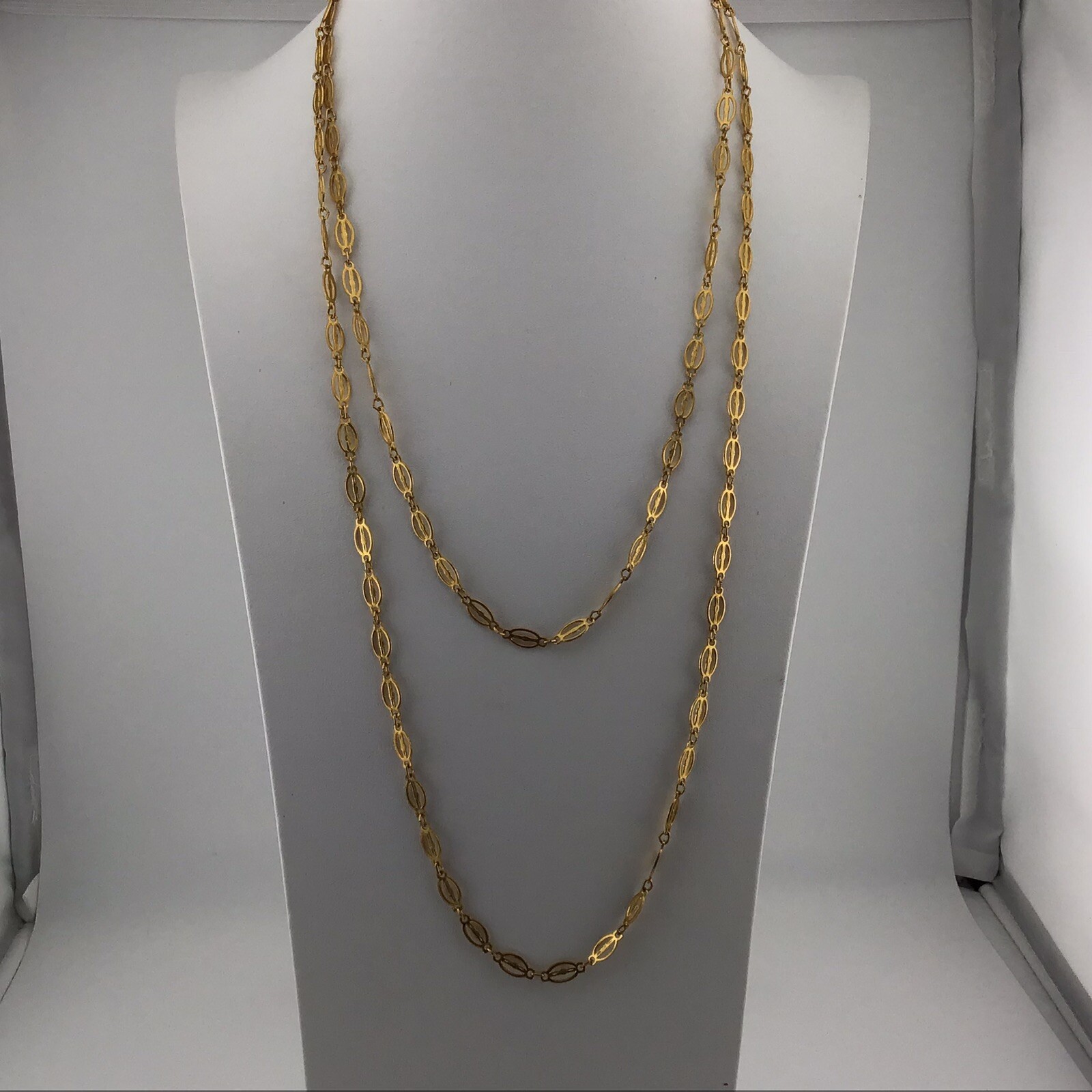 Vtg GoldT Flapper Style 56” Station Chain Late 1960s Trendy Great For Layering