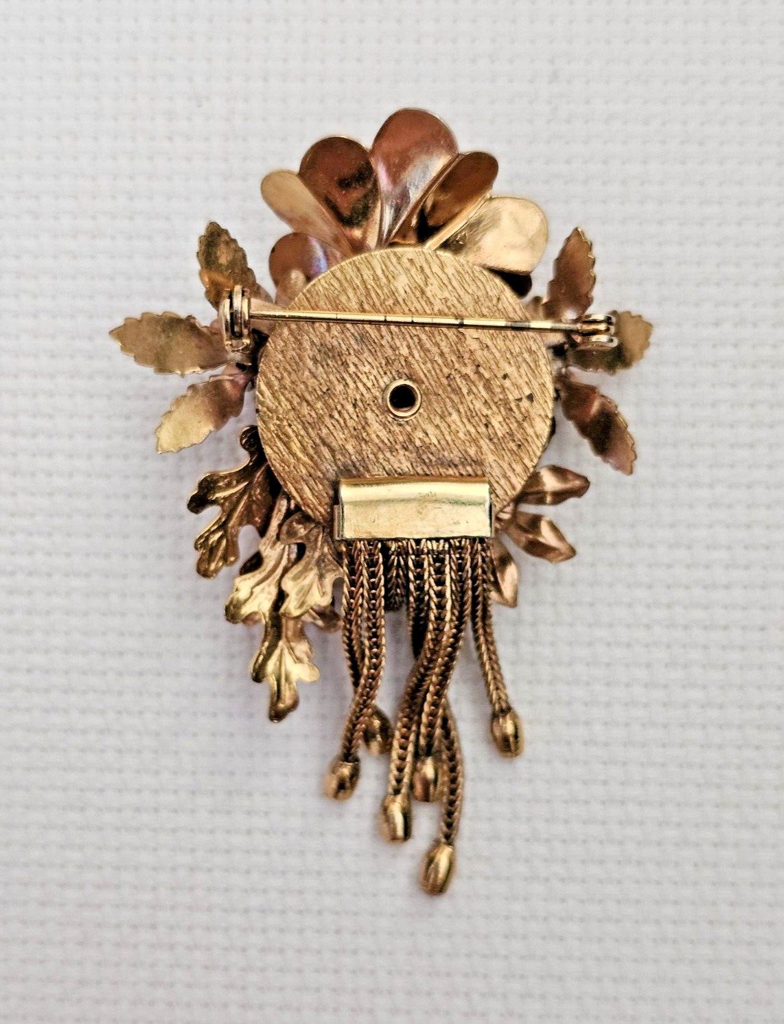 Stamped Metal Textured Dimensional Gold Tone Floral Bouquet Brooch Pin w/Tassels