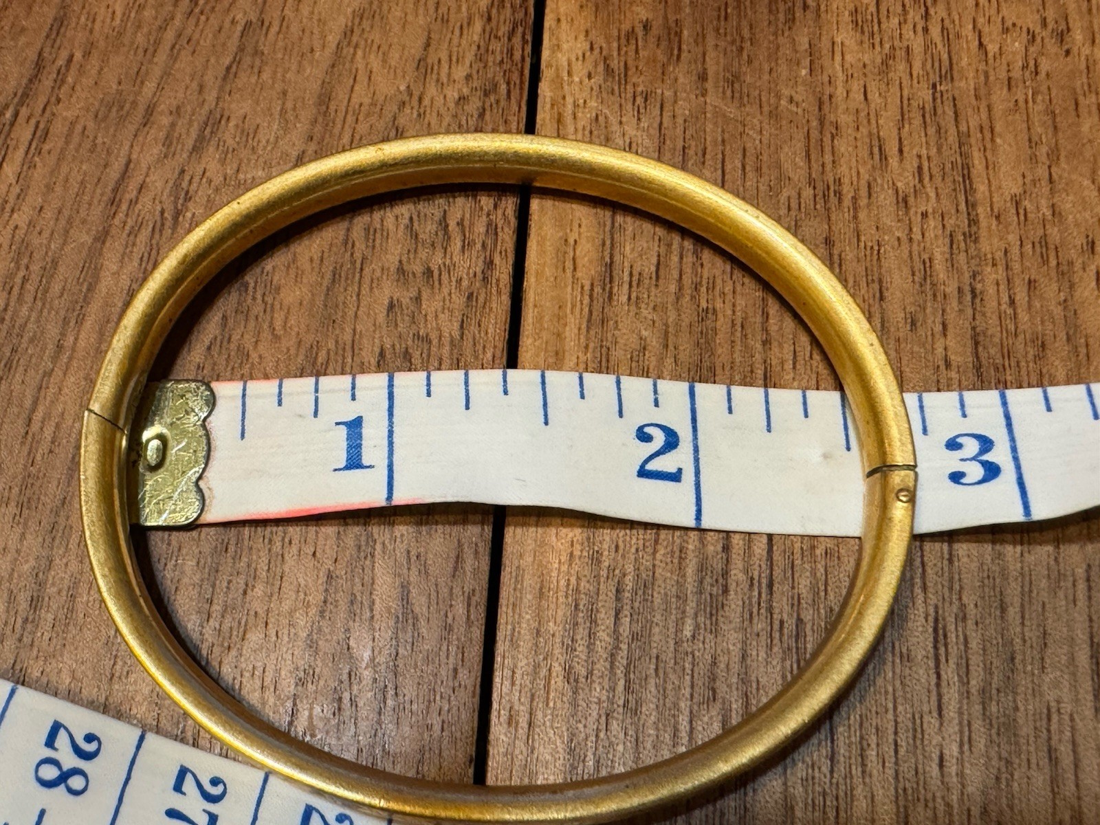 Vintage 1/20th 12K Yellow Gold Filled Floral Repousse 5 mm Bangle Bracelet~91 Gr