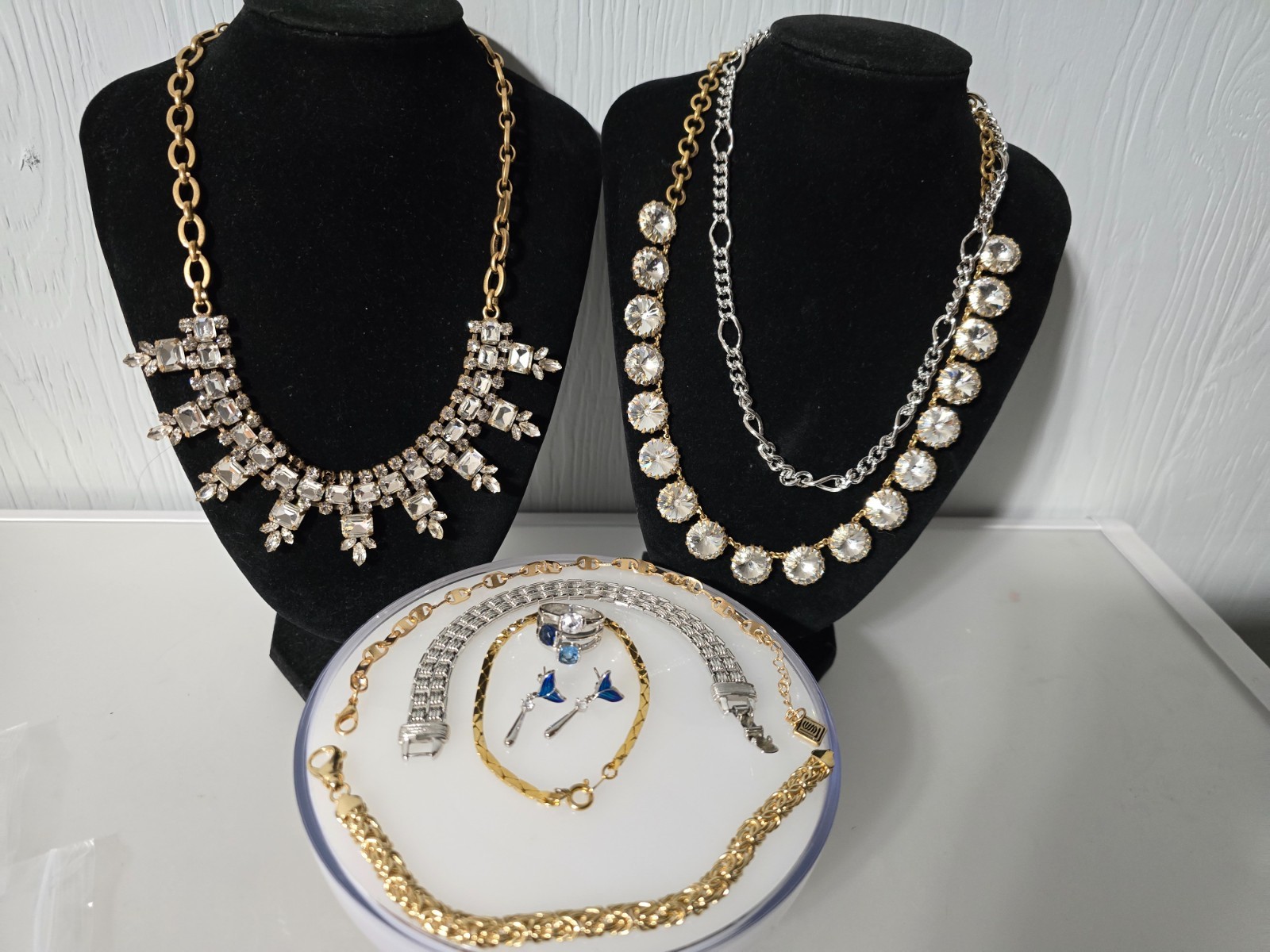 Squisite Nice Jewelry lot All Signed,