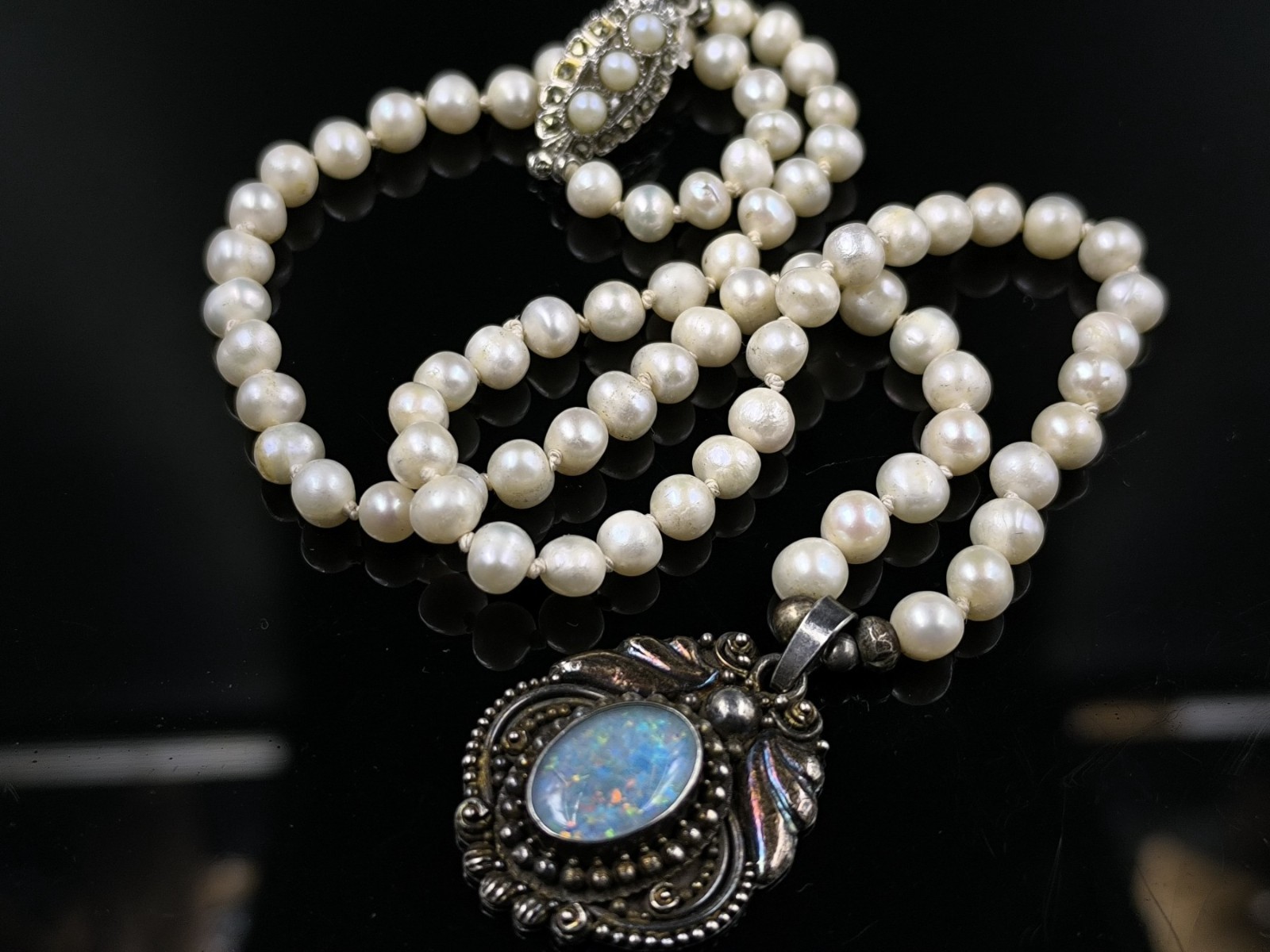 Vintage Cultured Pearl Necklace 925 Silver Natural Opal Pendant Marcasite Clasp