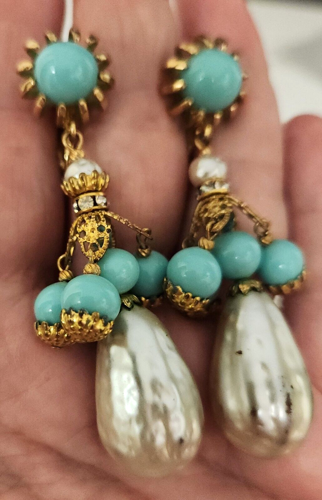 Vintage Kramer New York Turquoise Bead Faux Baroque Pearl Clip Earrings 2.5″