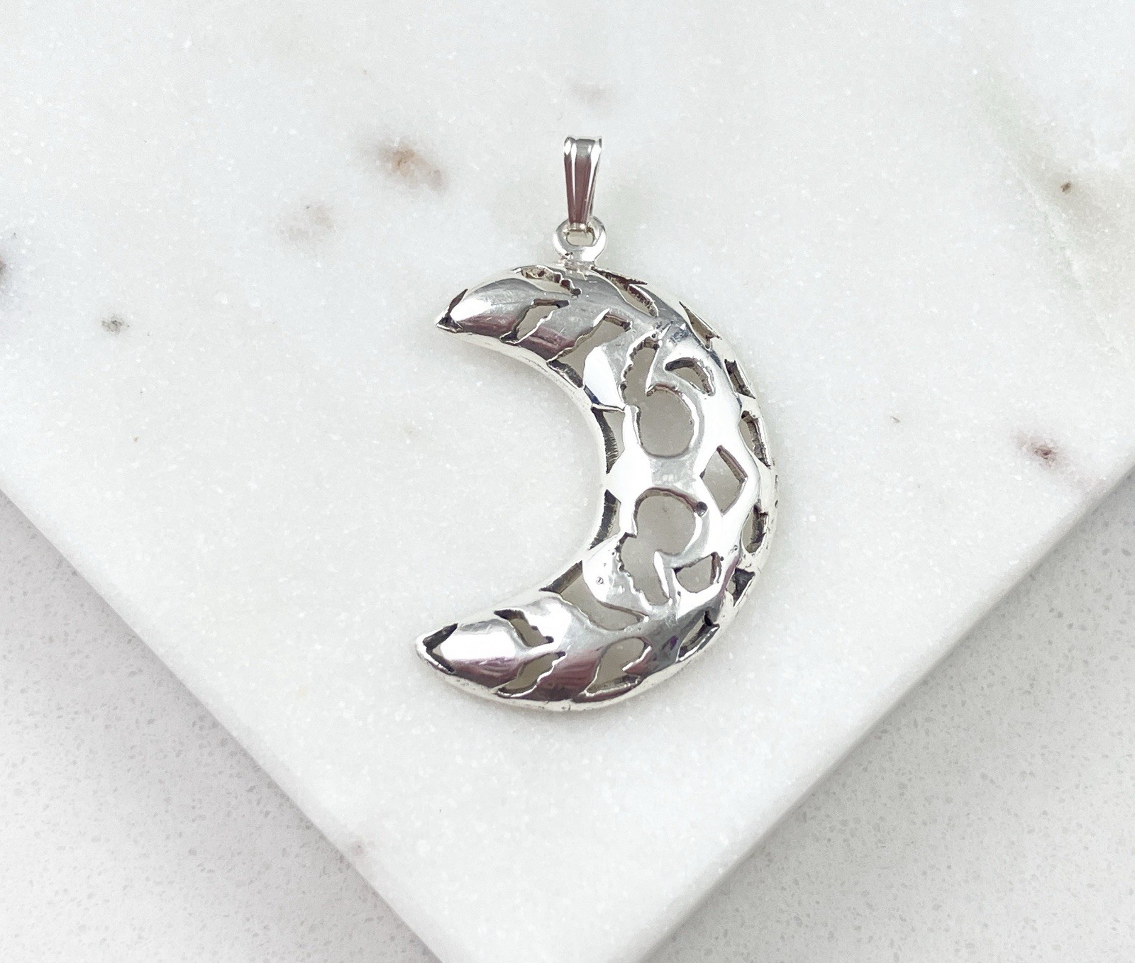 Vintage 925 Sterling Silver Filigree Crescent Moon Pendant