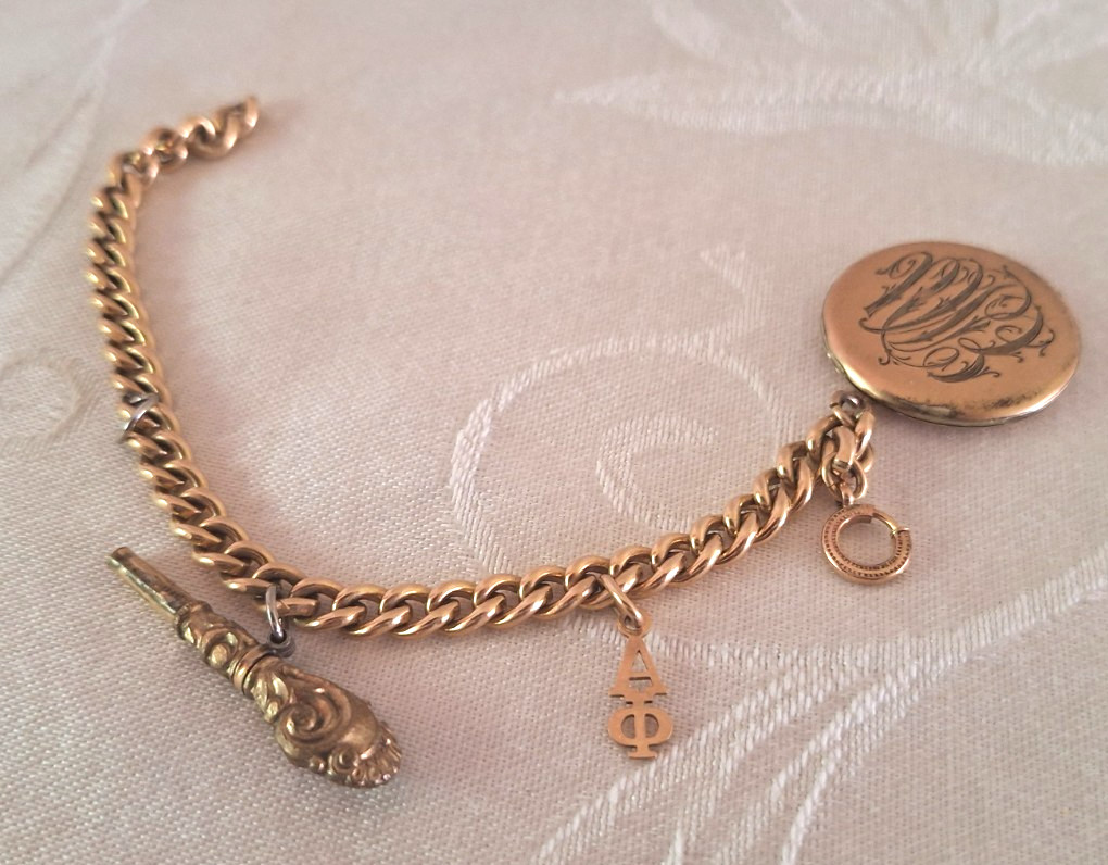 VINTAGE VICTORIAN ENGRAVED LOCKET W/ LINK CHAIN, CHARM & CLOCK KEY