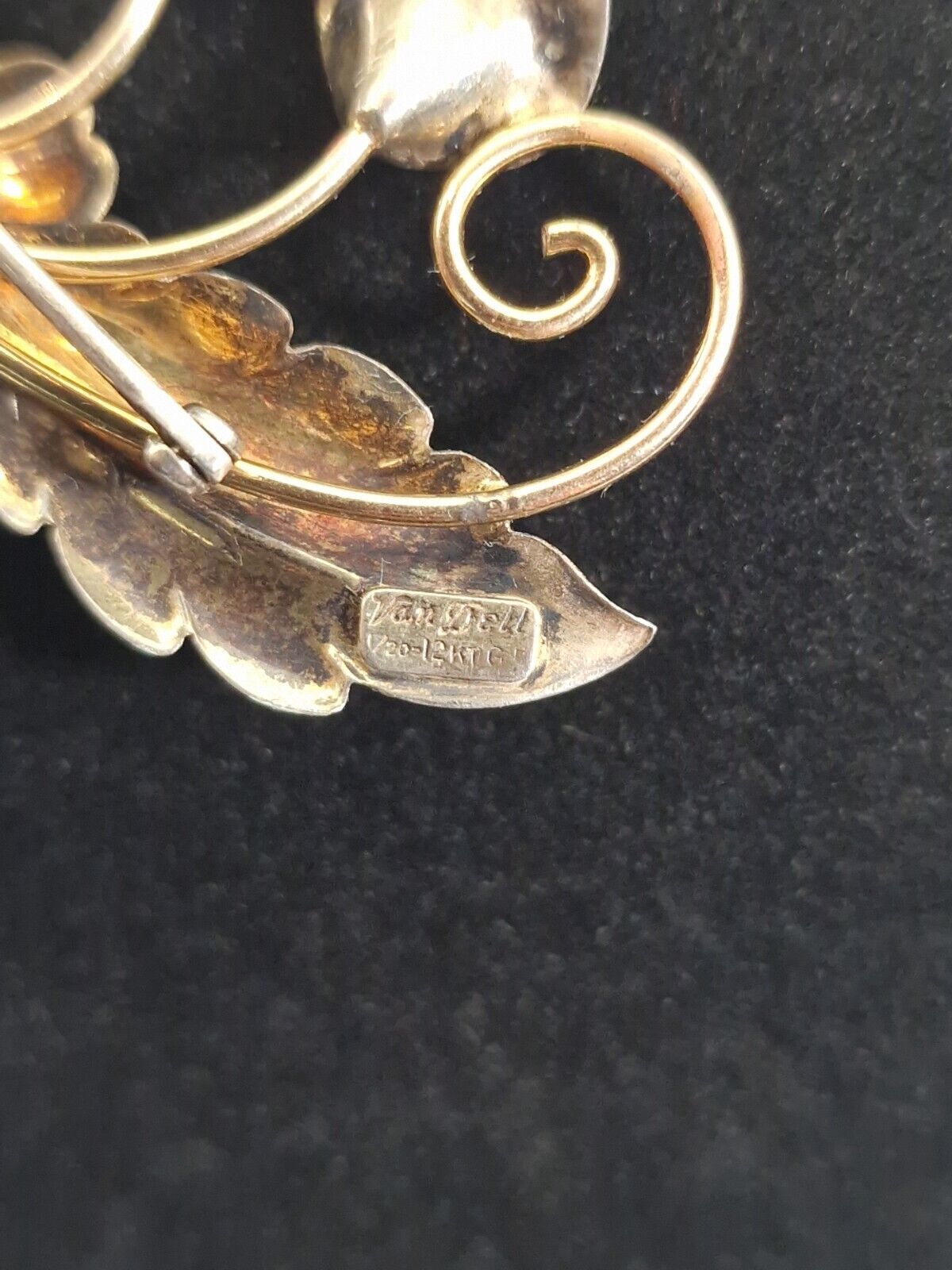 VTG Van Dell 1/20th 12K Gold Fill & Rhinestone Brooch, Silver? ! *66