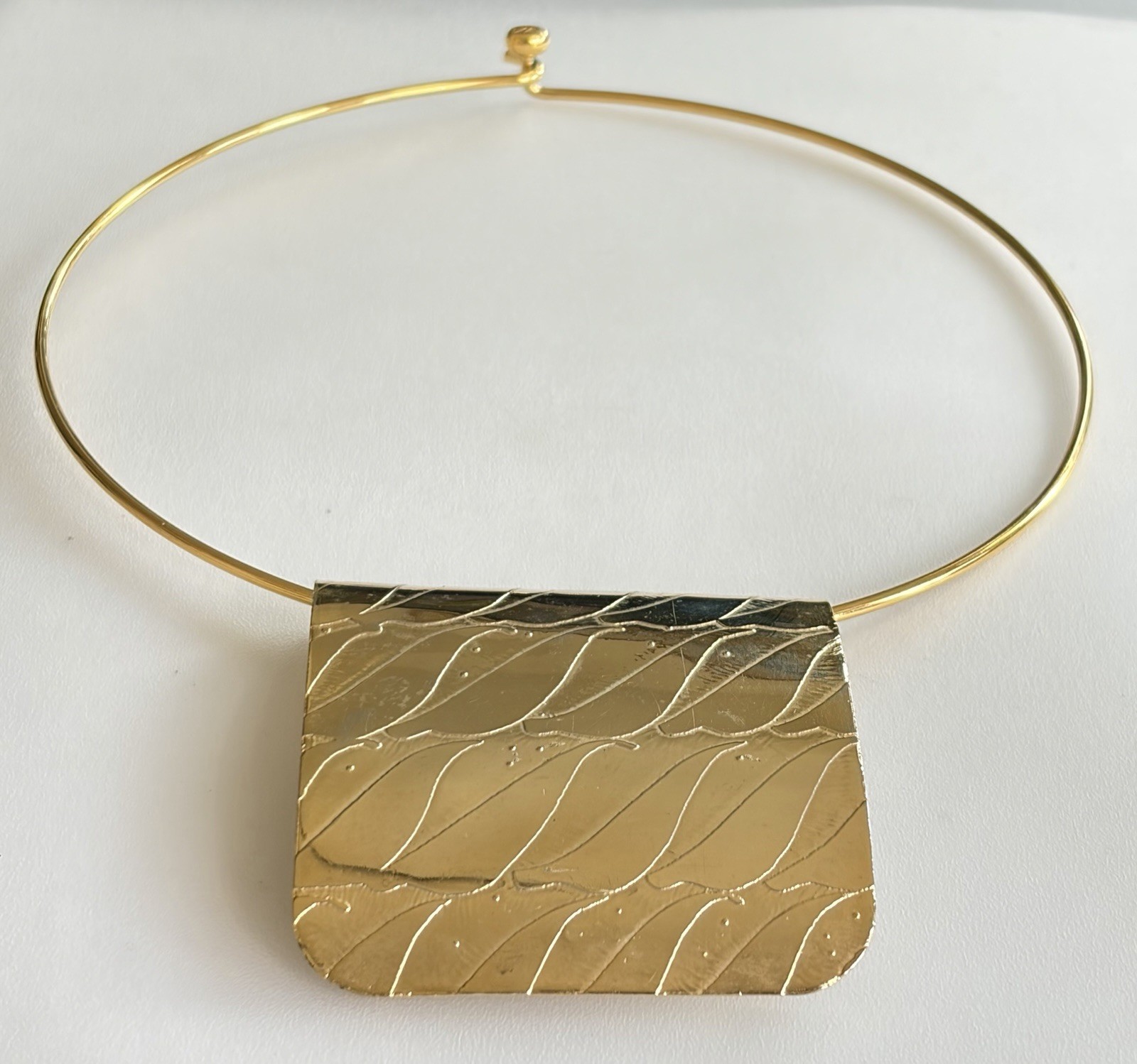 D’Anna Brutalist Statement Pendant Joan Rivers Torque Choker Necklace Gold Tone