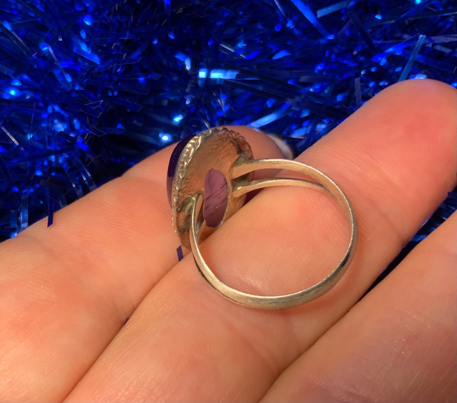Vintage Amethyst Ring size 6 Unkown brand in good conditon