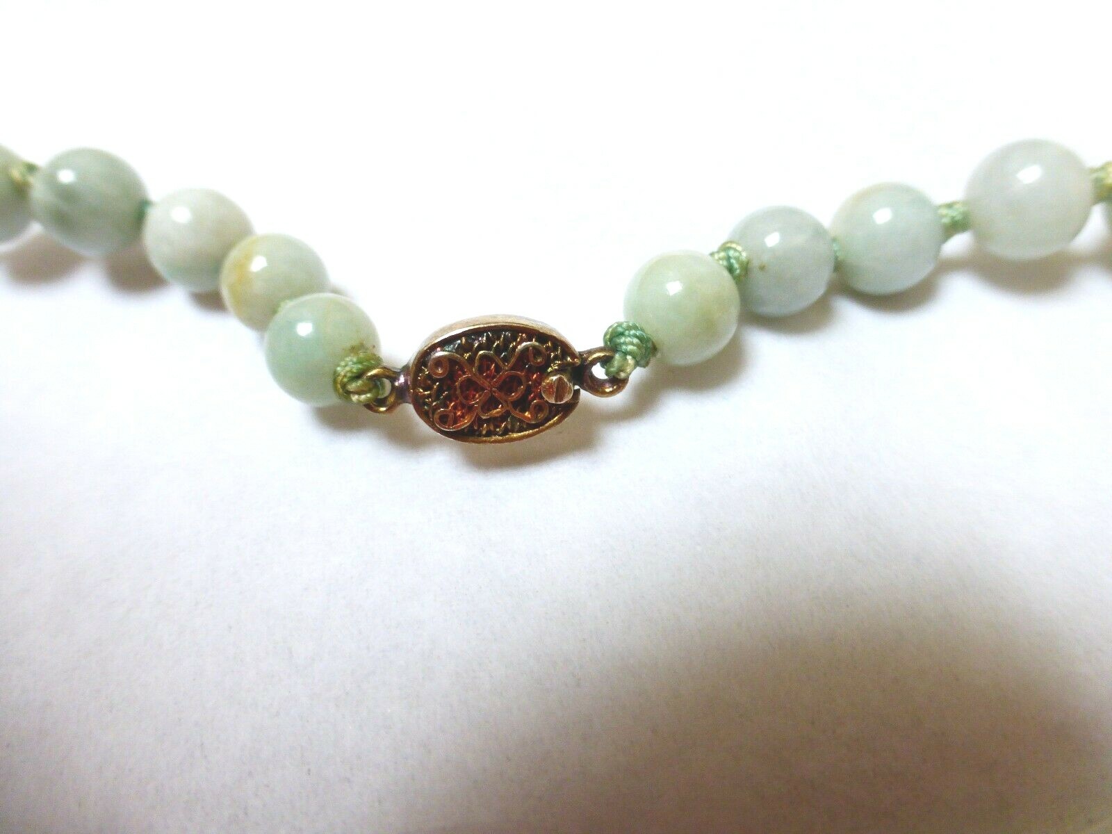 CHINESE VINTAGE NATURAL GREEN JADE 8mm-10mm BEAD NECKLACE, 65 grams