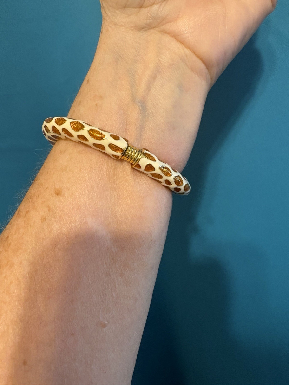 KJL kenneth jay lane bracelet hinged giraffes gold tone enamel vintage 6.5 wow!