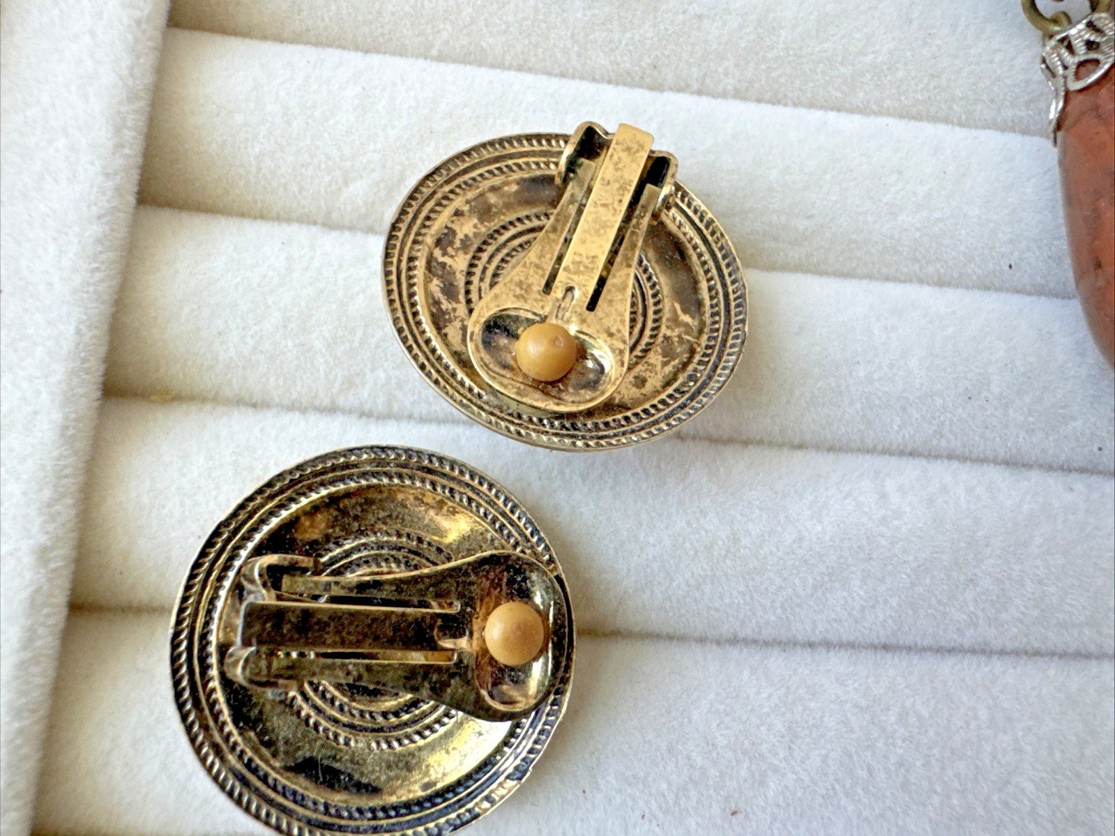 Lot 4 Pairs Brutalist Earrings Monet Gold Vintage Movie Star Vibes 1940s-Now