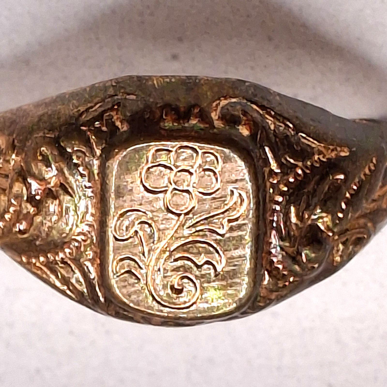 Antique Edwardian Gold Tone Shield Signet Ring Botanical Floral Crest Size 10
