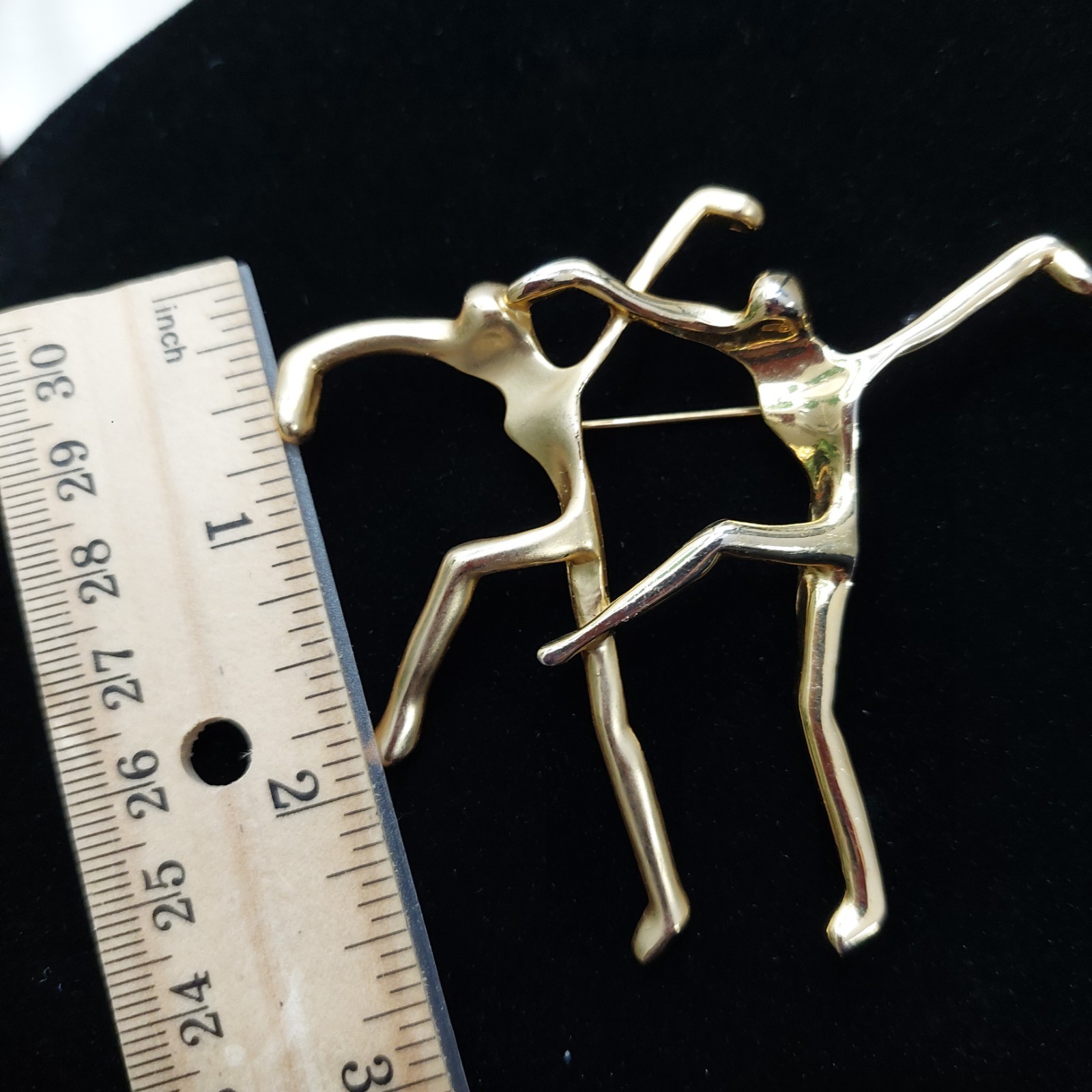 Modern Abstract Dancers Brooch Gold Tone Matte Shiny Finish Contemporary Art Pin