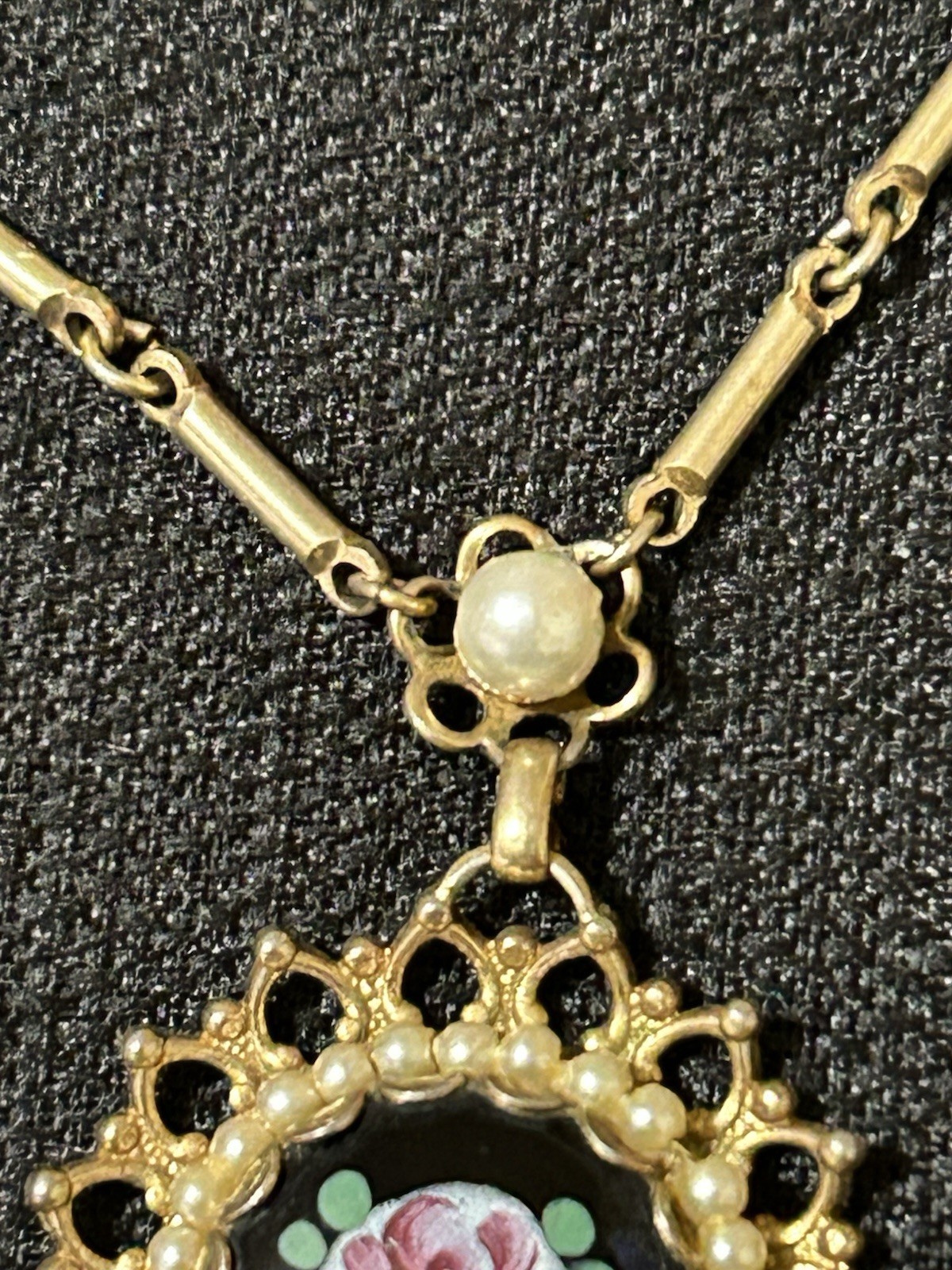 Antique Gold Tone Filigree Hand Painted Rose Faux Pearl Pendant Necklace 14”