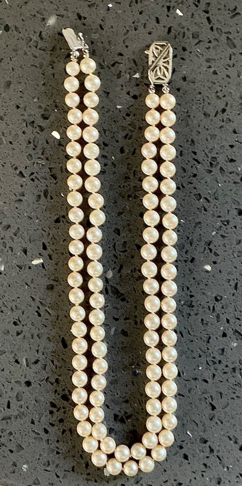 VINTAGE 1960’s DOUBLE STRAND CULTURED PEARL CHOKER WITH 14kt WHITE GOLD CLASP