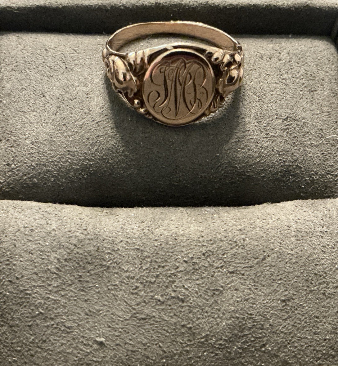ANTIQUE ART NOUVEAU 14K Yellow Gold Oval Signet Ring Monogram GVB Size 7
