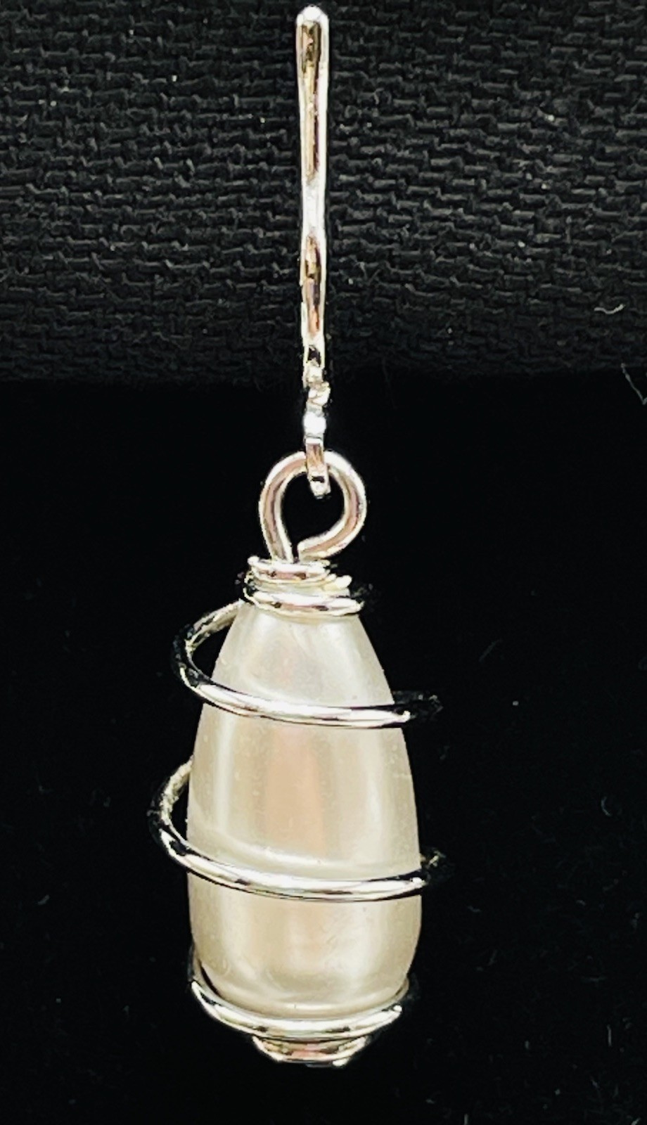 Sarah Coventry Dangle Tear Drop Caged Faux Pearl Silver Tone Clip on Earrings