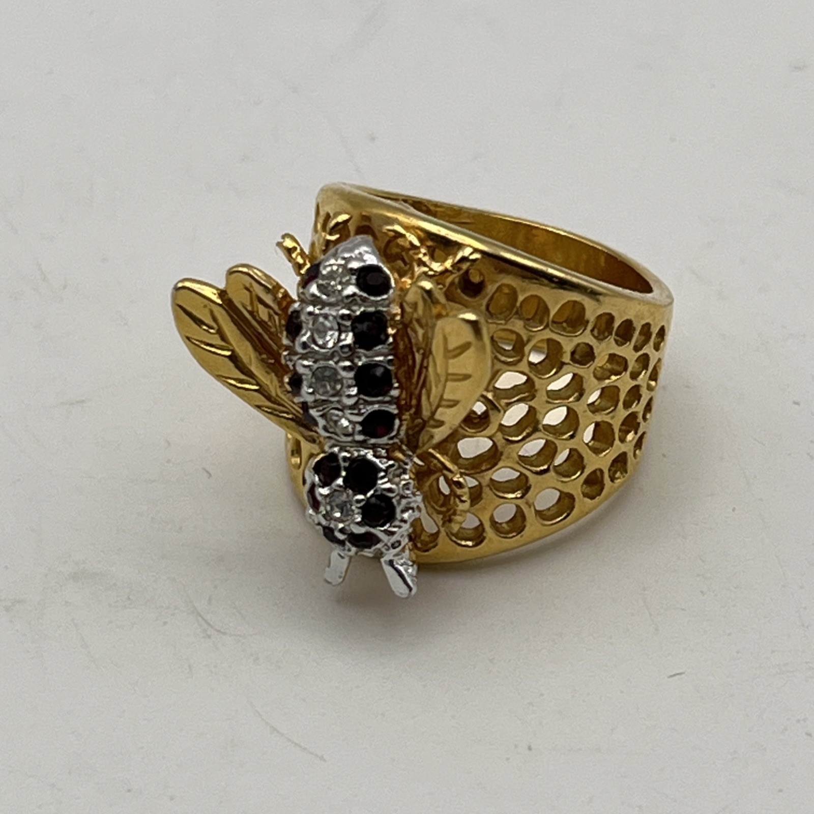 Vintage 70s 18K Heavy GP Bee Ring Honeycomb Lattice Red Clear Rhinestone Size 6