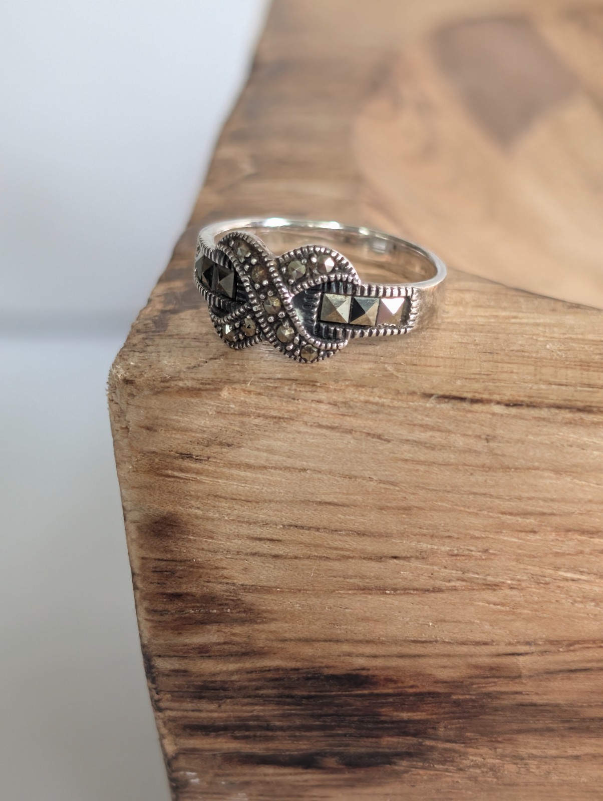 Art Deco Classic Infinity Knot Ring 925 Sterling Silver and Marcasite Size 6.5