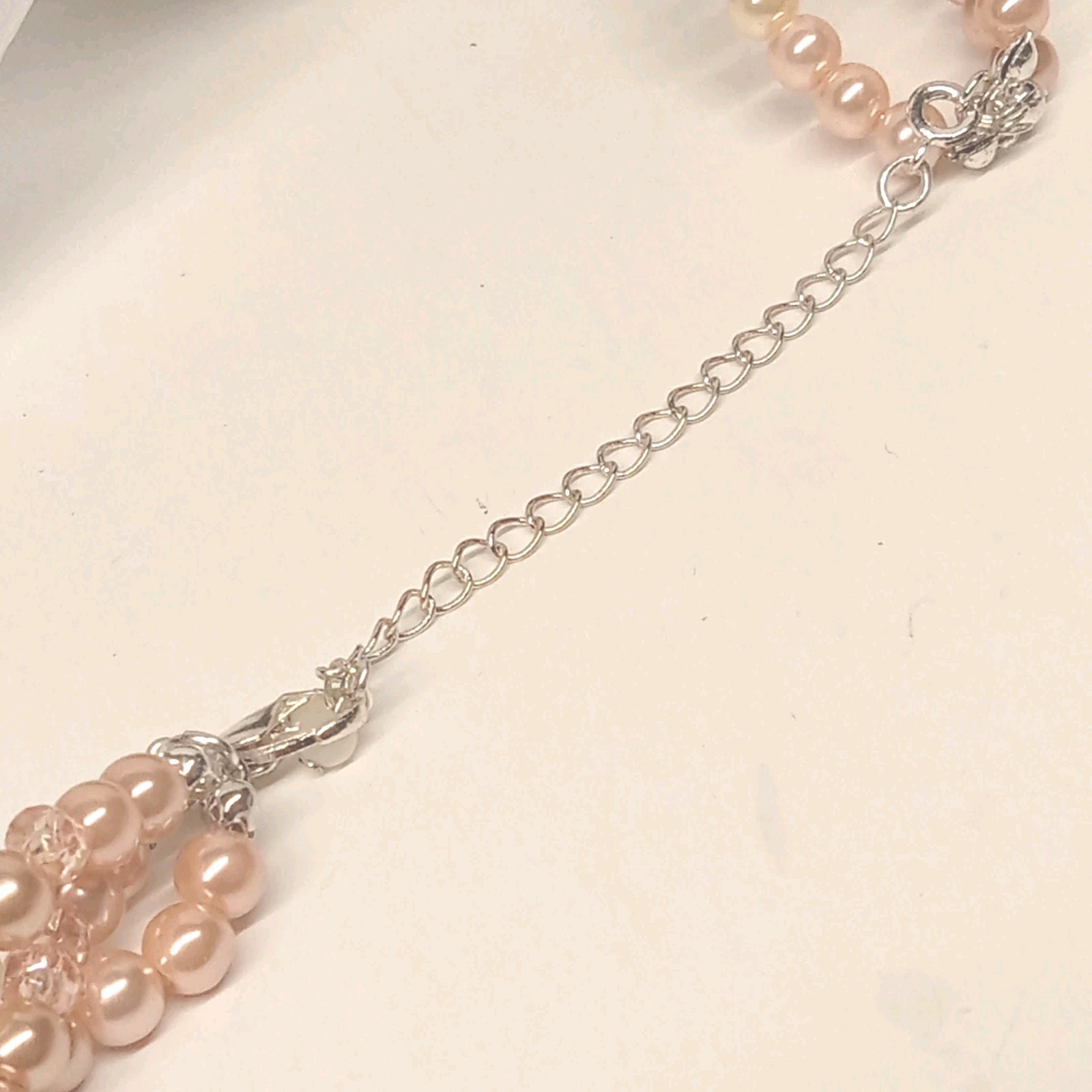 ROSE PEARLESQUE: Statement Necklace , Bracelet Multirang AND Cluster Earrings