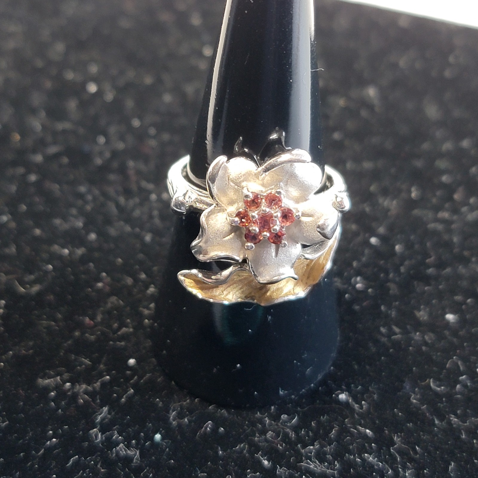 Vintage Camelia Garnet Flower Ring, Sterling Silver 925, .75″W, 5.15g, Size 7.75