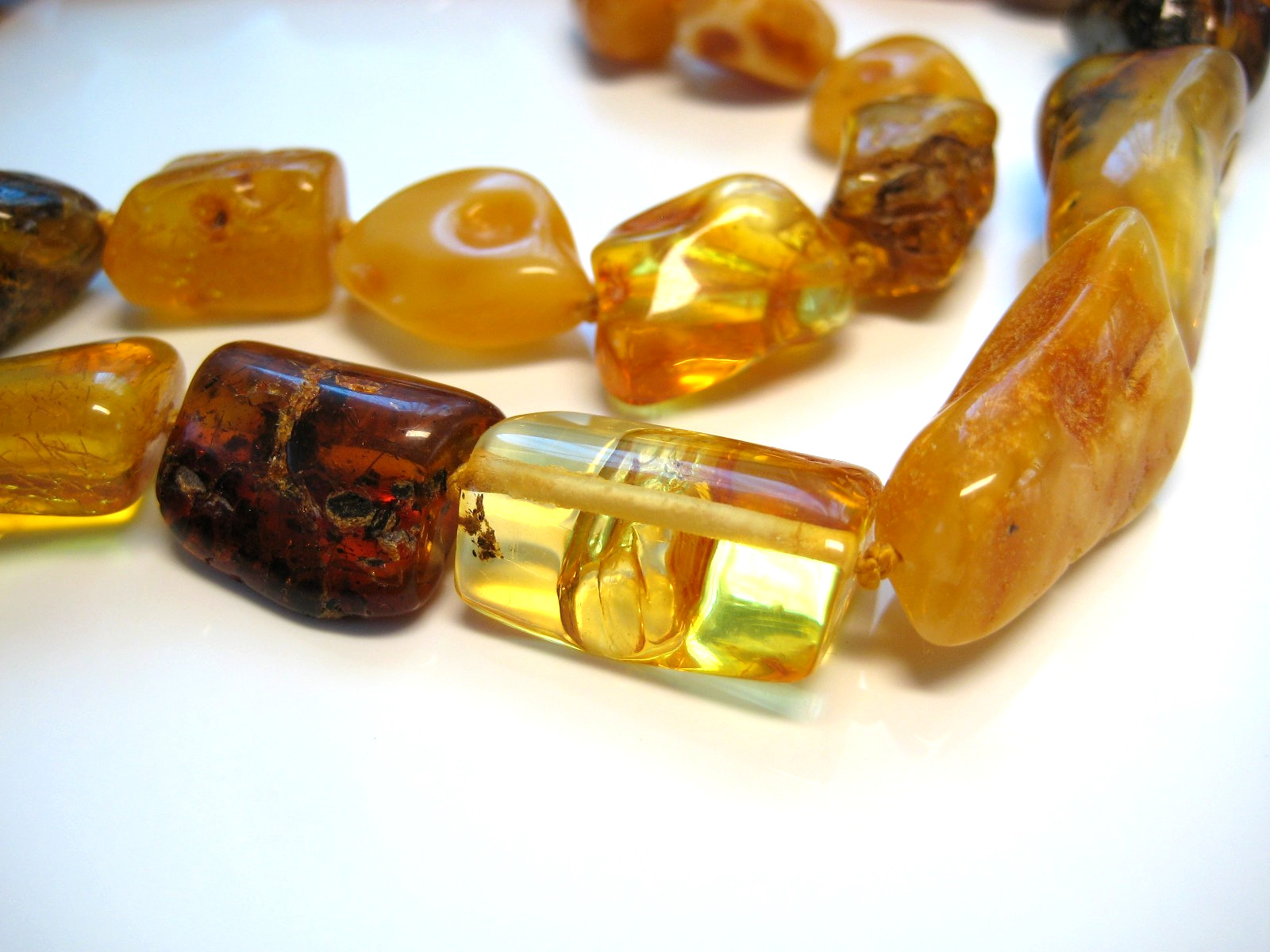 Genuine Massive Amber Beautiful Baltic Amber Necklace 25 inches 42-45 gr. !!!