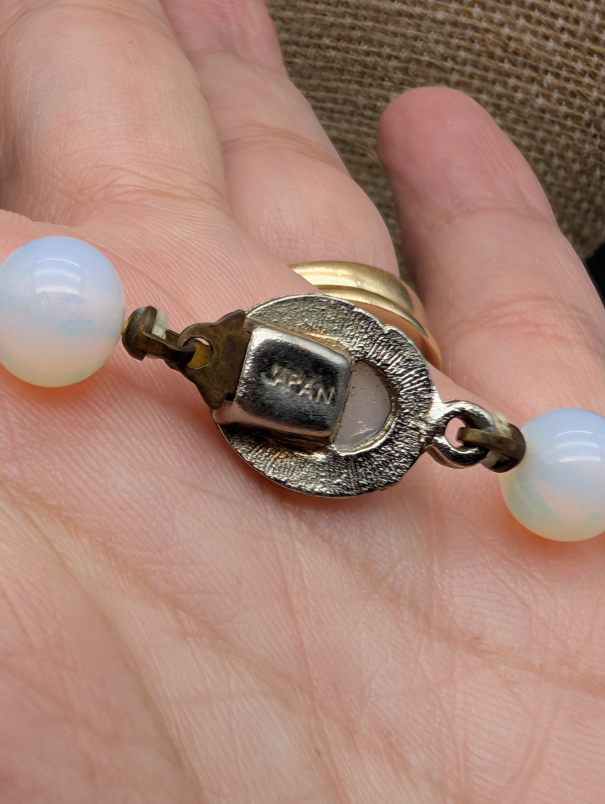 VINTAGE OPALITE OR OPALINE OPALESCENT GLASS BEAD NECKLACE HAND KNOTTED 23″